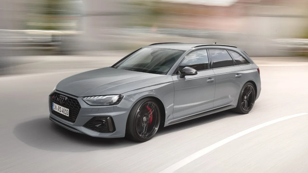 Audi RS4 d'occasion - Vendez votre Audi en Suisse | CompriamoAuto.ch