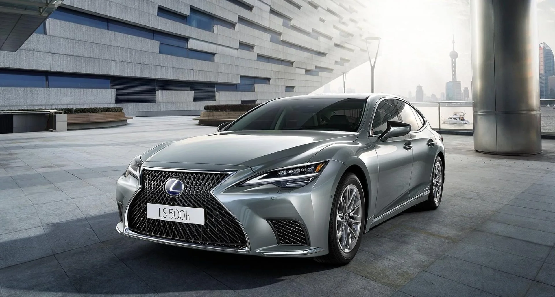 Used Lexus LS - Sell your Lexus car in Switzerland | CompriamoAuto.ch