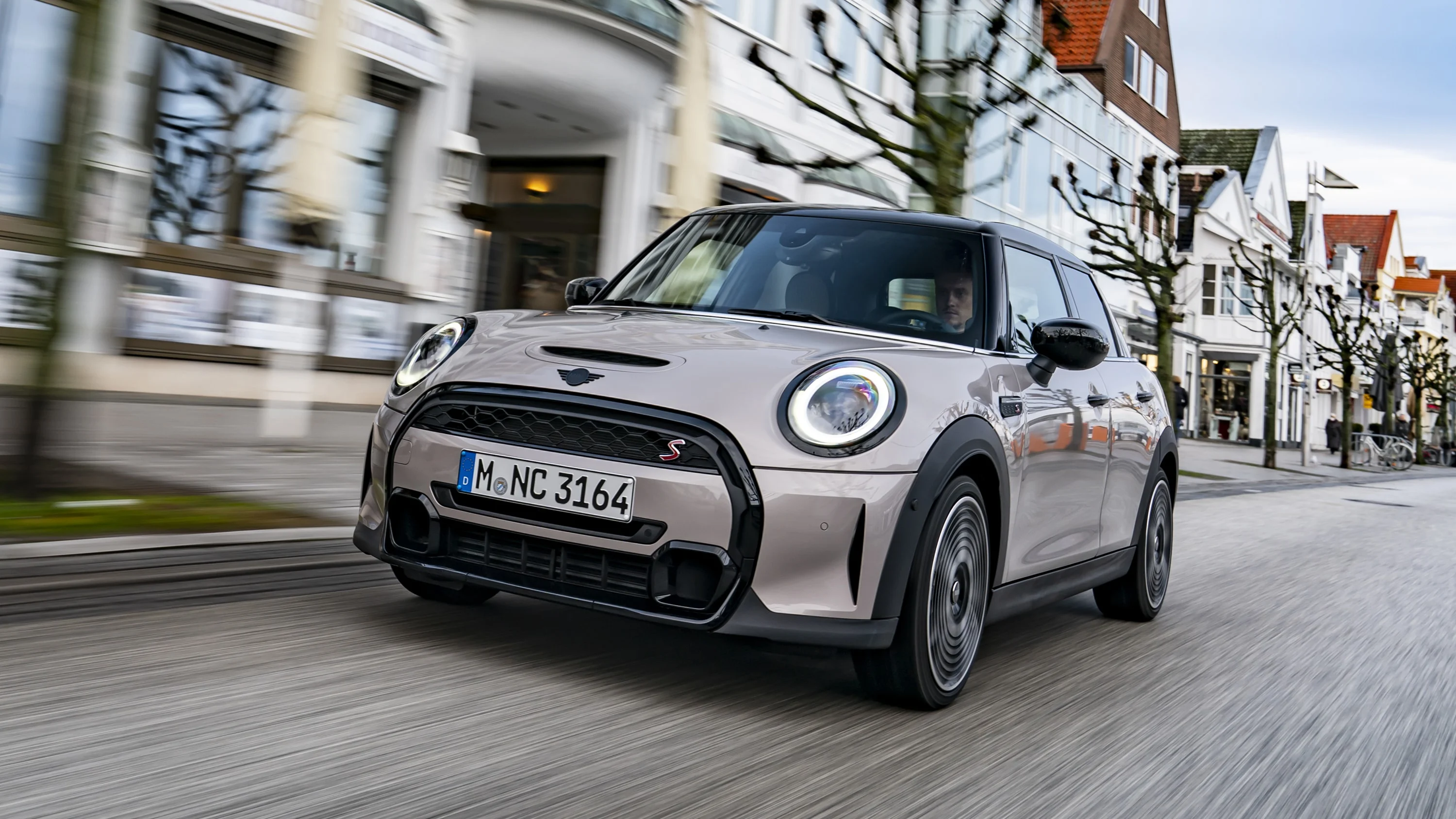 Mini MINI 5 DOOR usata - Vendita auto Mini in Svizzera | CompriamoAuto.ch